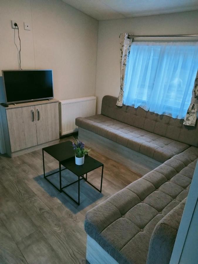 Bj Chalets - De Rug 1 - Vakantiepark Lauwersoog - Luxe Chalet Met Vaatwasser! Vroege Incheck! Eksteriør billede