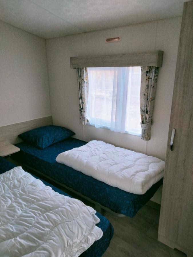 Bj Chalets - De Rug 1 - Vakantiepark Lauwersoog - Luxe Chalet Met Vaatwasser! Vroege Incheck! Eksteriør billede
