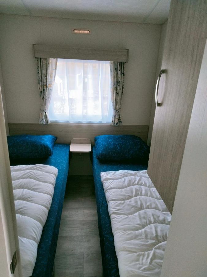 Bj Chalets - De Rug 1 - Vakantiepark Lauwersoog - Luxe Chalet Met Vaatwasser! Vroege Incheck! Eksteriør billede