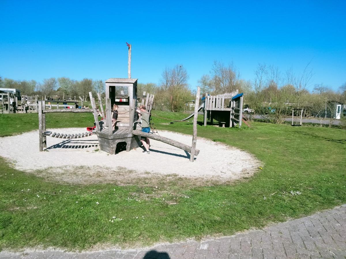 Bj Chalets - De Rug 1 - Vakantiepark Lauwersoog - Luxe Chalet Met Vaatwasser! Vroege Incheck! Eksteriør billede
